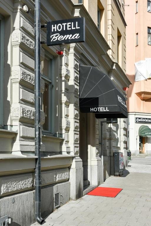 Hotel Bema entrance